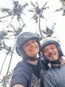 wo ist Tanja Van Lonsperch gerade: Scooter fahren in Bali